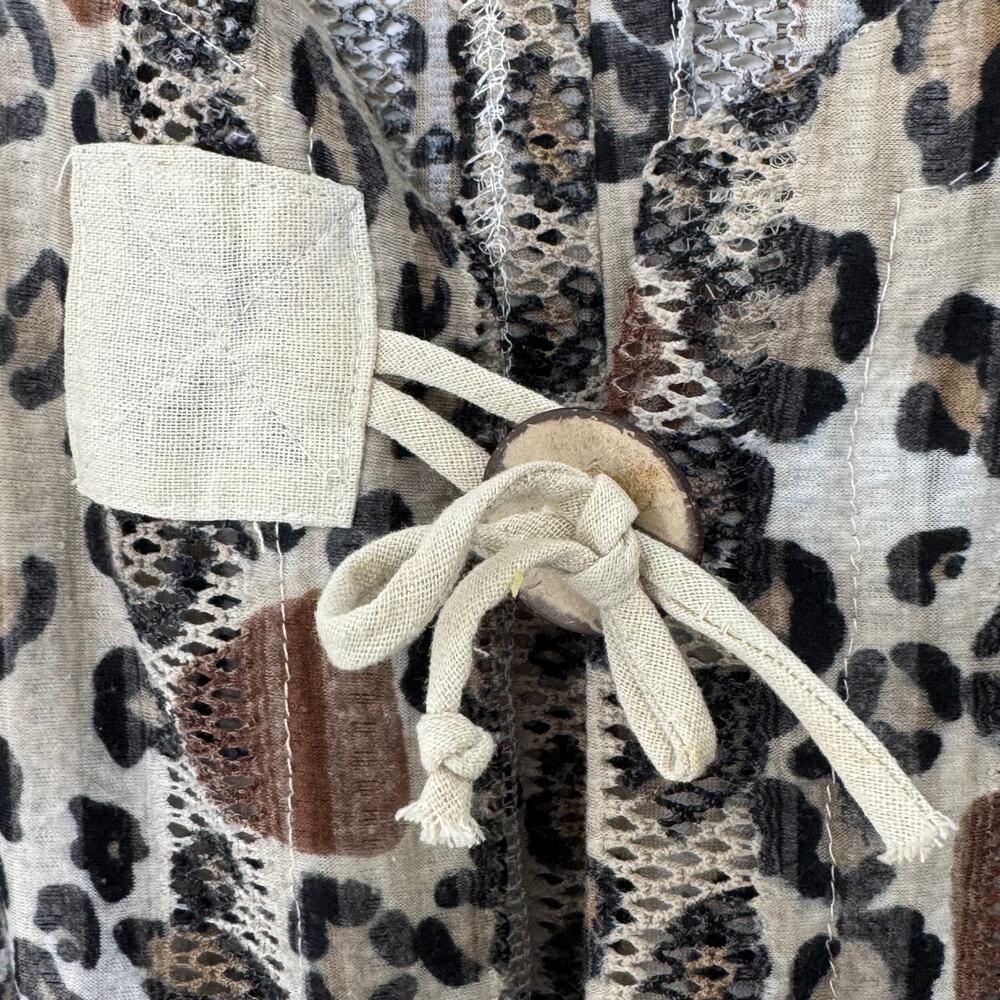 Kactus Leopard Print Button Front Top - image 5